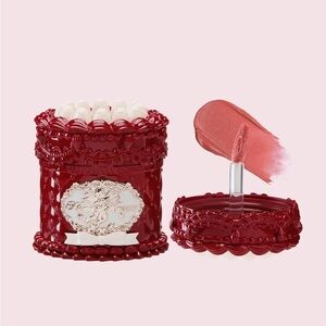 New flower knows cosmetics Strawberry Cupid Cake Lip Cream